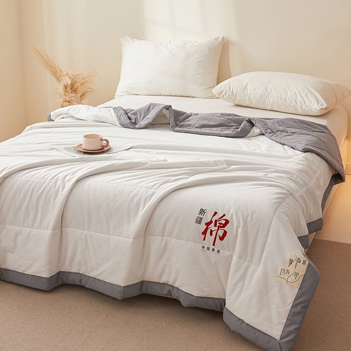 91家纺网 家纺一手货源 找家纺 （总）熙宴家纺 2025新款水洗棉100%新疆棉花夏被-月光白