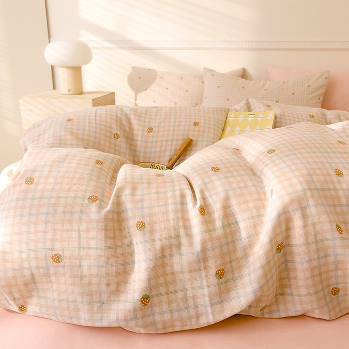 91家纺网 家纺一手货源 找家纺 DoDo 兜兜 2025新款全棉双层纱印花单被套（可定做尺寸） 格子草莓