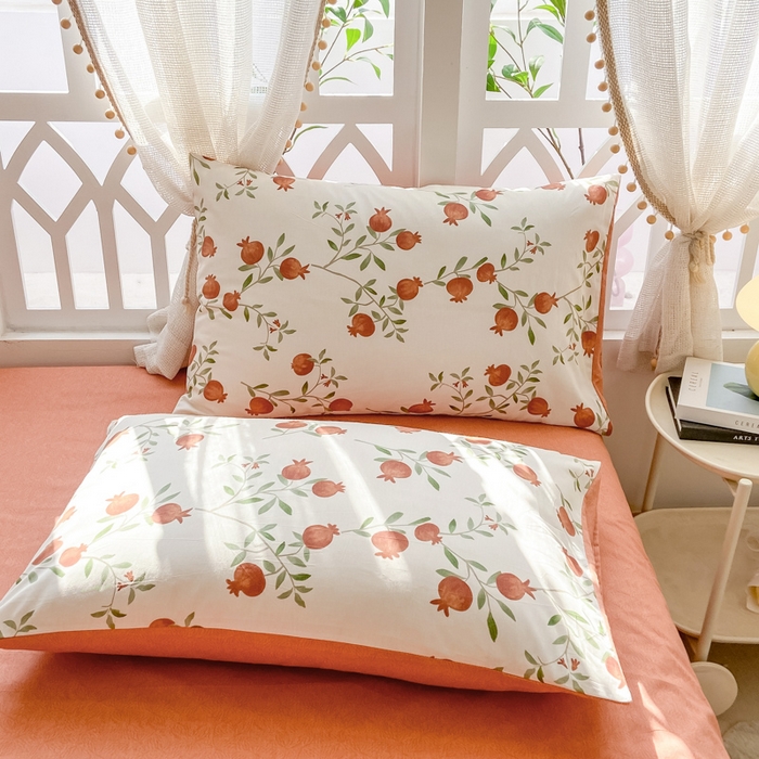 91家纺网 家纺一手货源 找家纺 宜家坊 2025早春新品全棉纯棉喷气13070小清新印花纯棉四件套-风格二 红了石榴