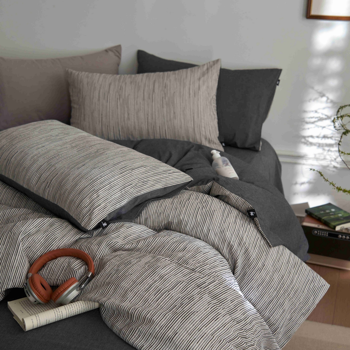 91家纺网 家纺一手货源 找家纺 （总）安莱生活 2025新款60s色织大提花秘境条纹四件套系列