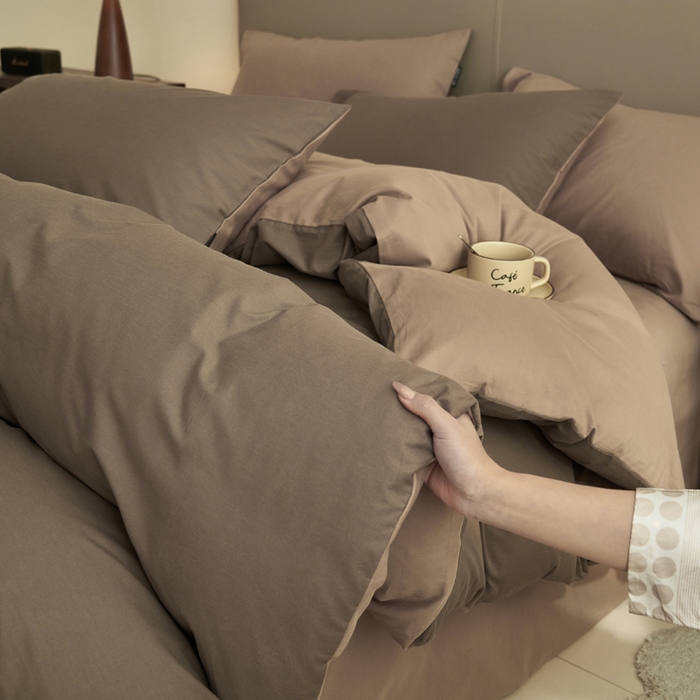 91家纺网 家纺一手货源 找家纺 2025新款全棉13372水洗棉双拼四件套（影棚暗光） 40暖木棕+拾柴