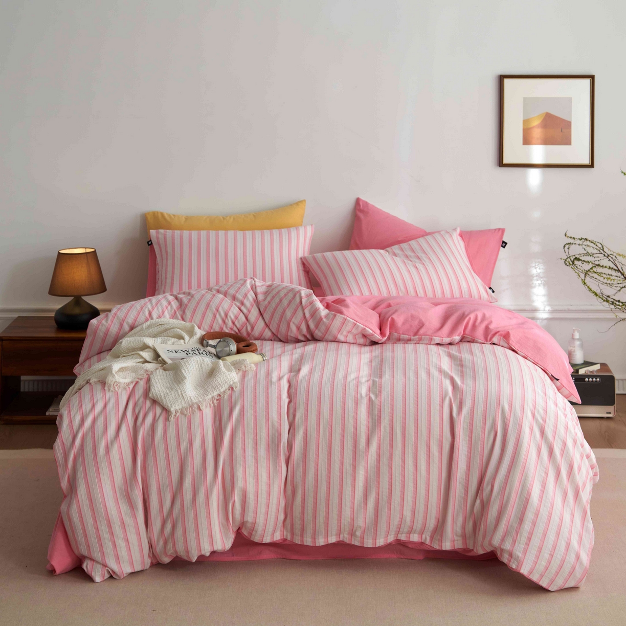 91家纺网 家纺一手货源 找家纺 安莱生活 2025新款60s色织大提花秘境条纹四件套系列 桃粉混条