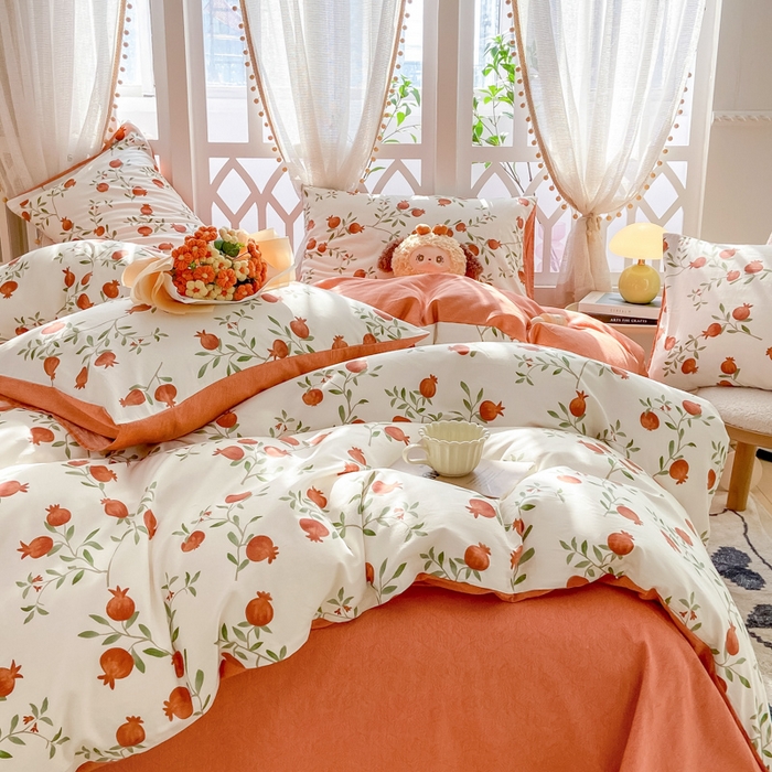 91家纺网 家纺一手货源 找家纺 宜家坊 2025早春新品全棉纯棉喷气13070小清新印花纯棉四件套-风格二 红了石榴
