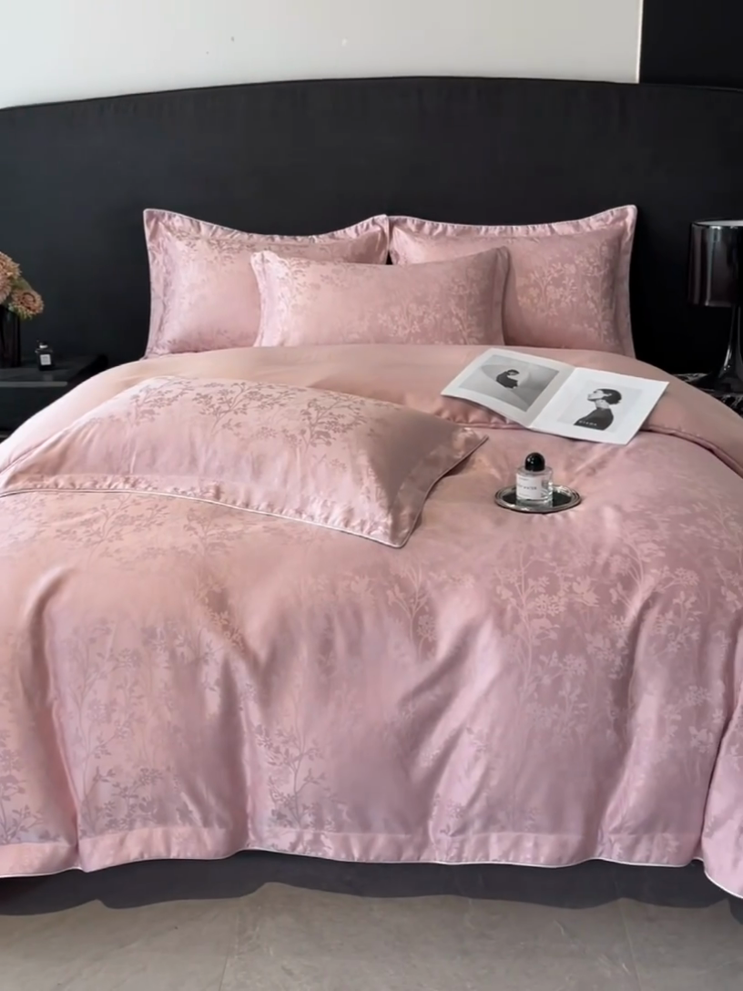 91家纺网 家纺一手货源 找家纺 米彩家纺 2025新款A类水洗真丝天丝提花四件套 花月梦豆沙