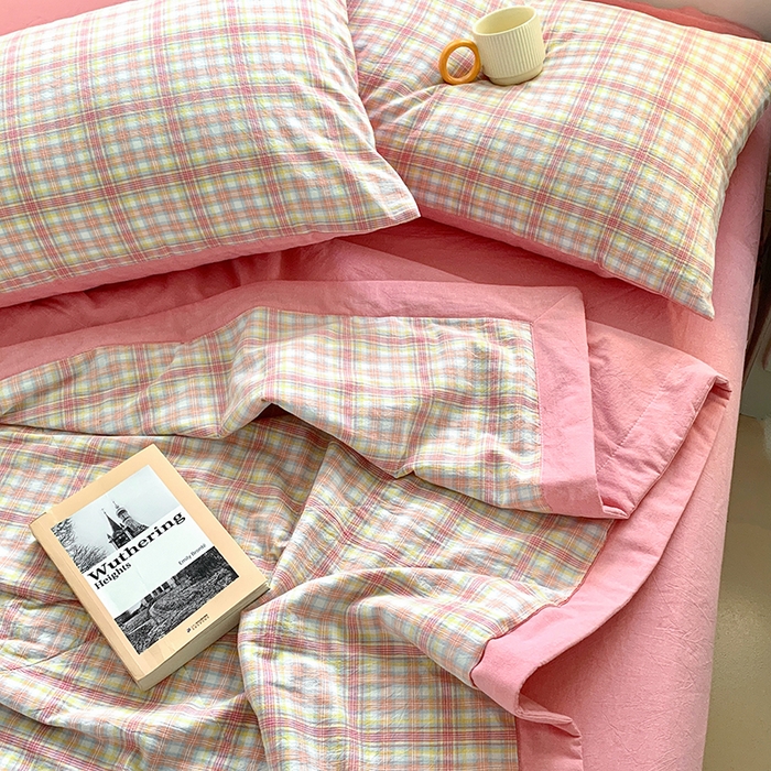 91家纺网 家纺一手货源 找家纺 水洗的故事 2025新款全棉色织水洗棉棉花夏被被子被芯 桃夭粉格