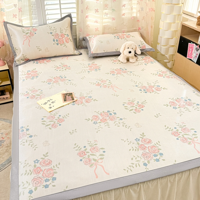 91家纺网 家纺一手货源 找家纺 川悦生活 2025新款数码印花冰藤席 玫瑰原野