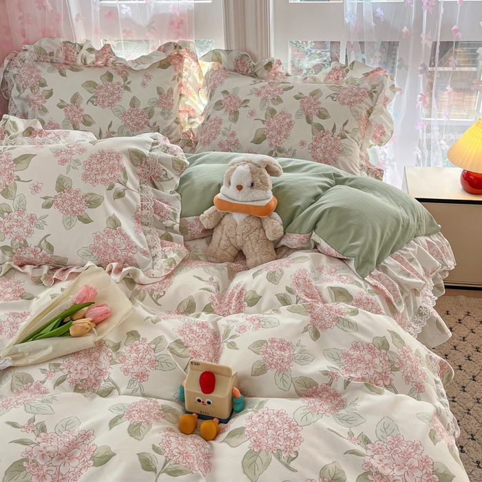 91家纺网 家纺一手货源 找家纺 喜梦缘家纺 2025公主风云柔棉工艺款四件套 粉樱轻舞