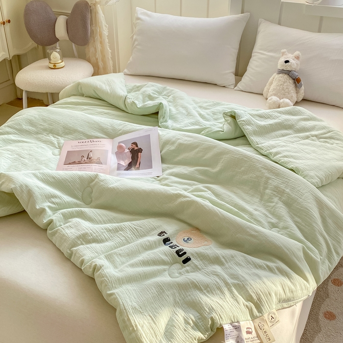 91家纺网 家纺一手货源 找家纺 沃尔居 新款水洗全棉双层纱夏被空调被大豆被纯棉春秋被子被芯夏凉被 小熊-浅绿色