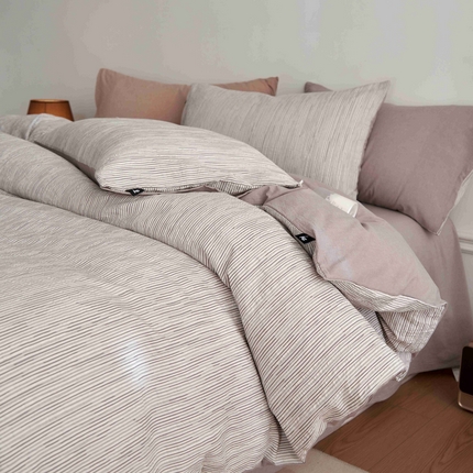 91家纺网 家纺一手货源 找家纺 （总）安莱生活 2025新款60s色织大提花秘境条纹四件套系列