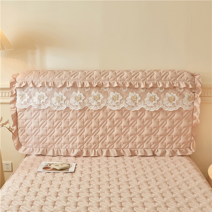 91家纺网 家纺一手货源 找家纺 十个点家纺 2025新款千鸟格磨毛绗缝夹棉纯色花边床头罩 经典浅驼