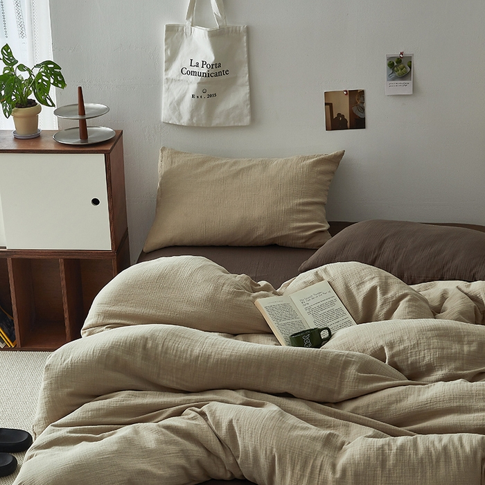 91家纺网 家纺一手货源 找家纺 水洗的故事 2025新款全棉A类皱皱纱纯色混搭四件套 拿铁