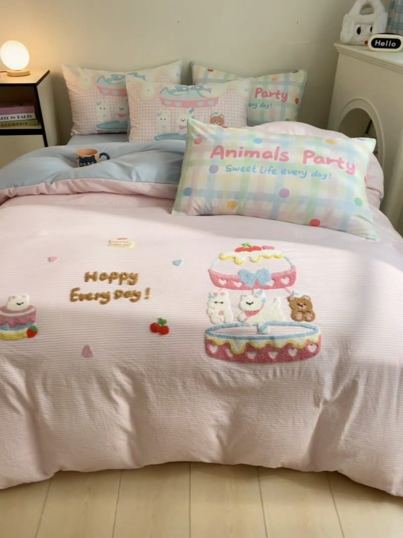 91家纺网 家纺一手货源 找家纺 沐慕 2025新款大版印加绣款四件套 蛋糕kt