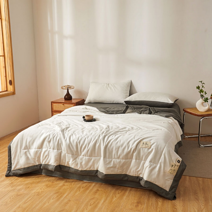 91家纺网 家纺一手货源 找家纺 熙宴家纺 2025新款纯色里外全棉夏被四件套 皓月白+高级灰