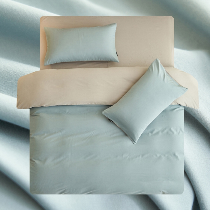 91家纺网 家纺一手货源 找家纺 2025新款全棉13372水洗棉双拼四件套（影棚亮光） 安然蓝+毛毯灰