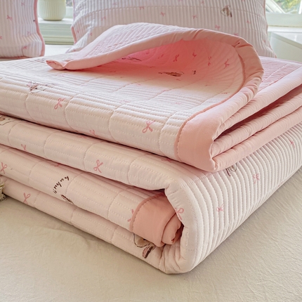 91家纺网 家纺一手货源 找家纺 （总）家喜爱 2025新款有氧双层纱床盖