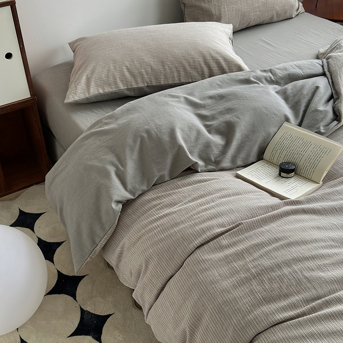 91家纺网 家纺一手货源 找家纺 （总）水洗的故事2025新款贡缎色织提花条纹款四件套