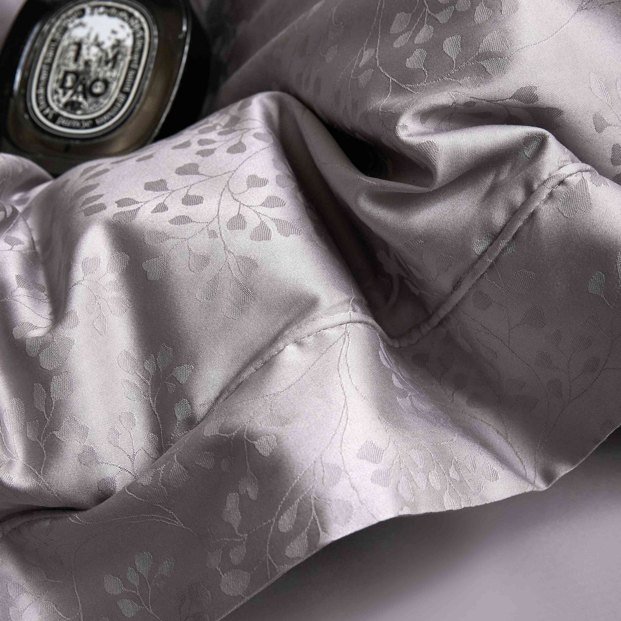 91家纺网 家纺一手货源 找家纺 榻尚家居 2025春夏新款长绒棉全棉纯棉贡缎提花手工立体埋绳工艺四件套 写意之美-高级灰