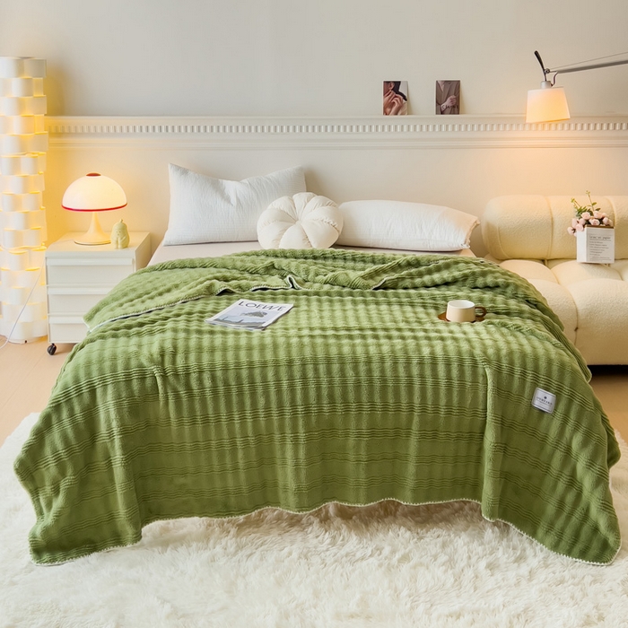 91家纺网 家纺一手货源 找家纺 宜家坊 2025新款高克重双面绒毛卡兔绒多功能毛毯 抹茶绿