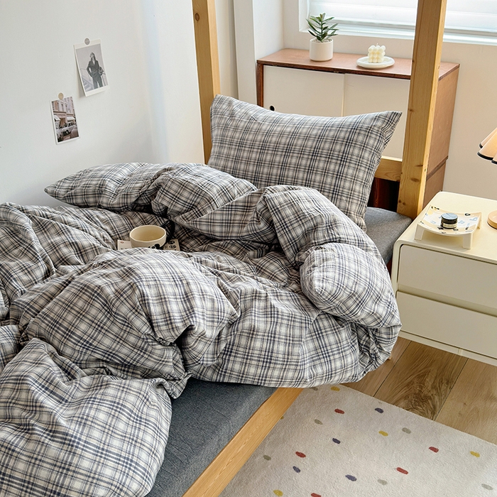 91家纺网 家纺一手货源 找家纺 水洗的故事 2025新款A类色织水洗棉学生三件套 灰线格-