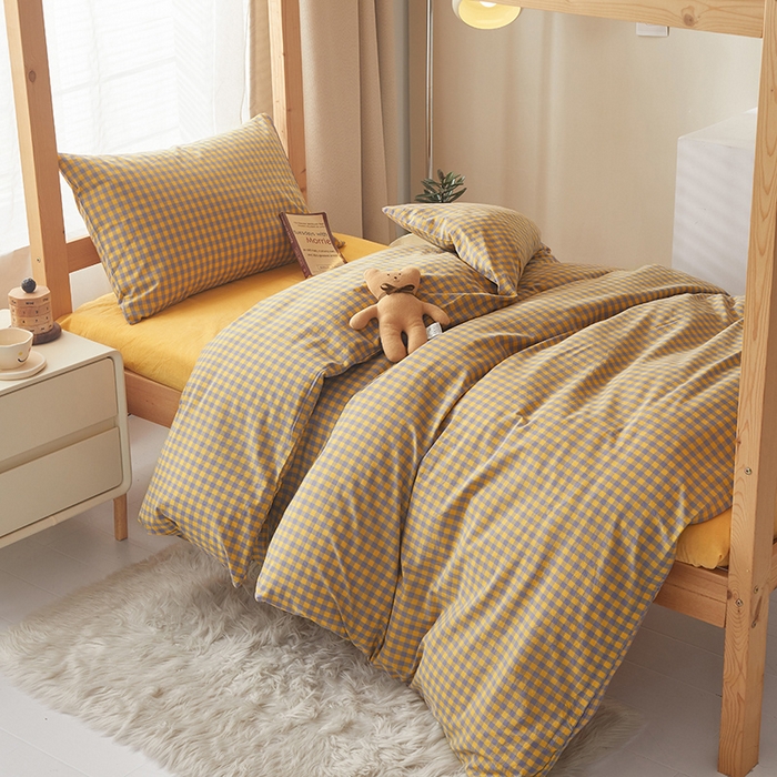 91家纺网 家纺一手货源 找家纺 水洗的故事 2025新款开学季色织水洗棉学生宿舍三件套 紫黄小格