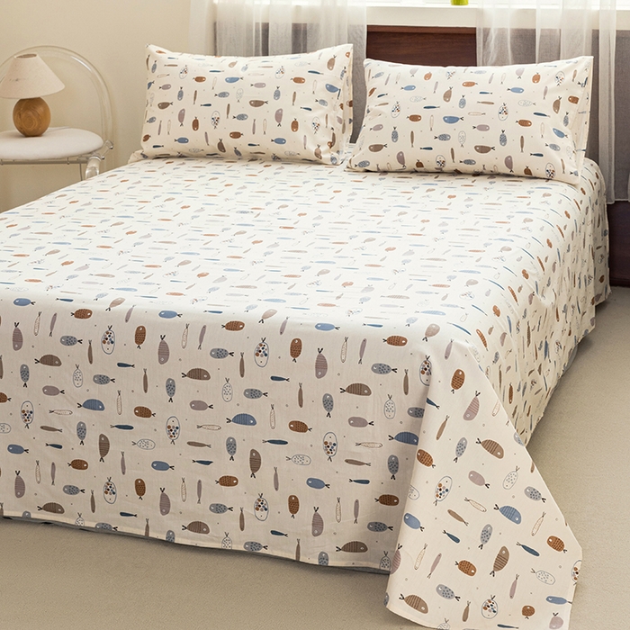 91家纺网 家纺一手货源 找家纺 绫韵 2025春夏新款ins清新卡通碎花全棉13372精梳纯棉单床单系列 鱼多多