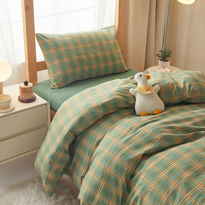 91家纺网 家纺一手货源 找家纺 水洗的故事 2025新款开学季色织水洗棉学生宿舍三件套 青萝绿