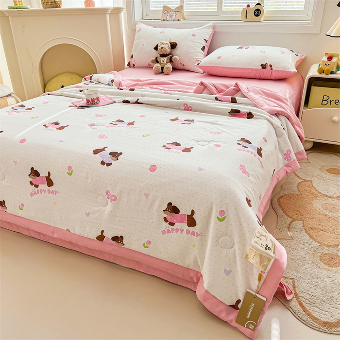 91家纺网 家纺一手货源 找家纺 秋泽家纺 2025春夏新款水洗棉双层纱大豆纤维夏被夏凉被空调被 快乐汪汪