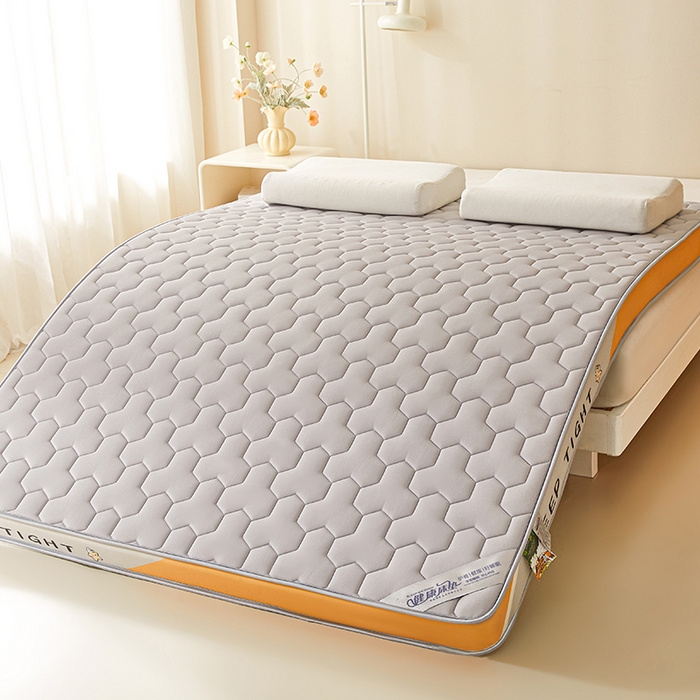 91家纺网 家纺一手货源 找家纺 薇梦蚊帐 2025新款牛奶丝乳胶床垫 三角格黑