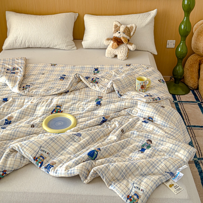 91家纺网 家纺一手货源 找家纺 品乐家纺 2025新款A类针织棉大豆被夏被夏凉被空调被学生被子 绅士熊