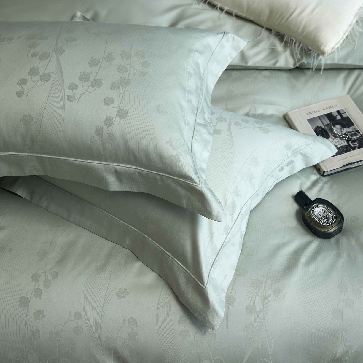 91家纺网 家纺一手货源 找家纺 榻尚家居 2025春夏新款长绒棉全棉纯棉贡缎提花手工立体埋绳工艺四件套 曼丽（苹果绿）