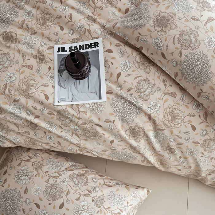 91家纺网 家纺一手货源 找家纺 水洗的故事 2025新款全棉磨毛印花四件套 绽放