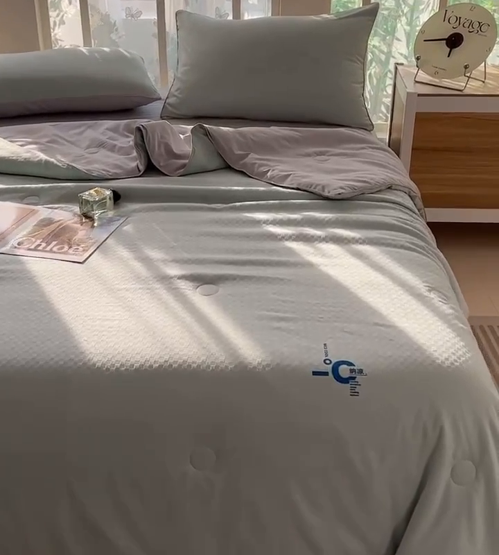 91家纺网 家纺一手货源 找家纺 （总）芙绣 芙绣 2025新款七彩华夫格提花夏被四件套夏凉被空调被