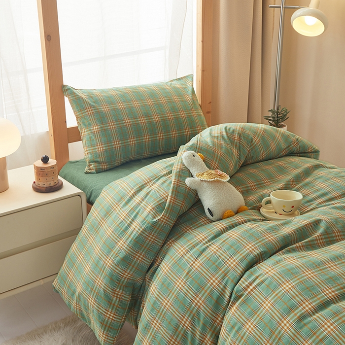 91家纺网 家纺一手货源 找家纺 水洗的故事 2025新款开学季色织水洗棉学生宿舍三件套 青萝绿