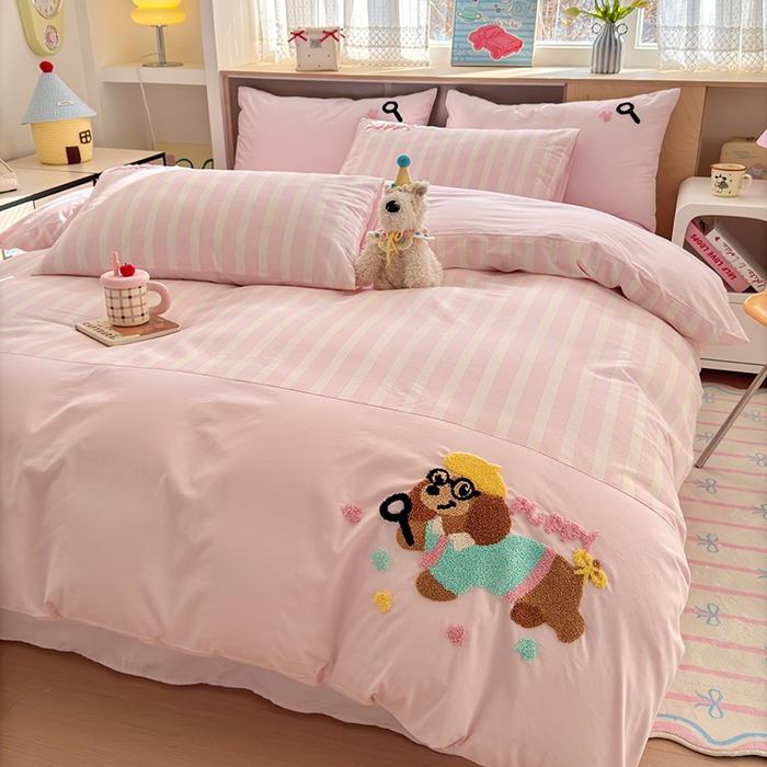 91家纺网 家纺一手货源 找家纺 娜娜 2025新款全棉立体毛巾绣四件套 快乐小狗