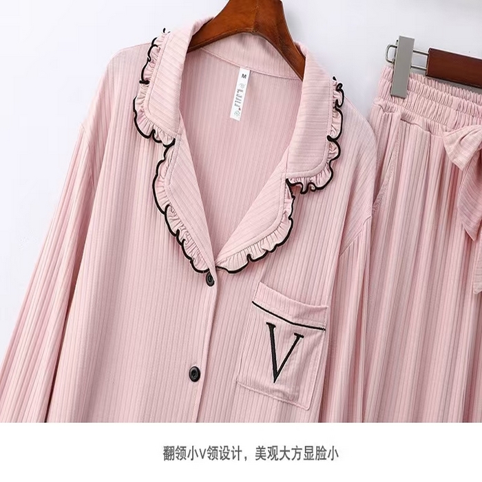 91家纺网 家纺一手货源 找家纺 洛兰沙家居馆【只代发】【只代发】2025新款外贸欧美风8*5宽坑条莫代尔睡衣女春夏秋开衫翻领长袖长裤家居服 粉色