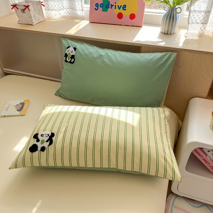 91家纺网 家纺一手货源 找家纺 娜娜 2025新款全棉立体毛巾绣四件套 熊猫墩墩