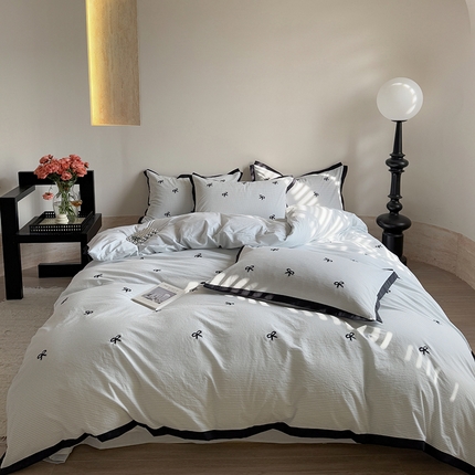 91家纺网 家纺一手货源 找家纺 优悦生活馆2025新款全棉纯棉水洗棉刺绣四件套 蓝小格-蝴蝶结