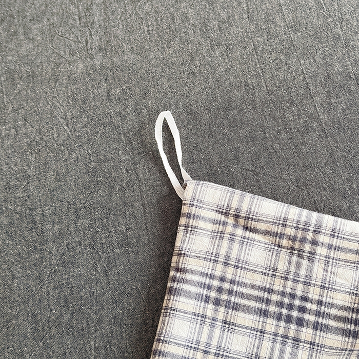 91家纺网 家纺一手货源 找家纺 水洗的故事 2025新款A类色织水洗棉学生三件套 灰线格-