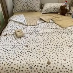 91家纺网 家纺一手货源 找家纺 帕拉美拉 2025新款全棉棉花夏被春秋被四件套豹纹小熊-全棉棉花