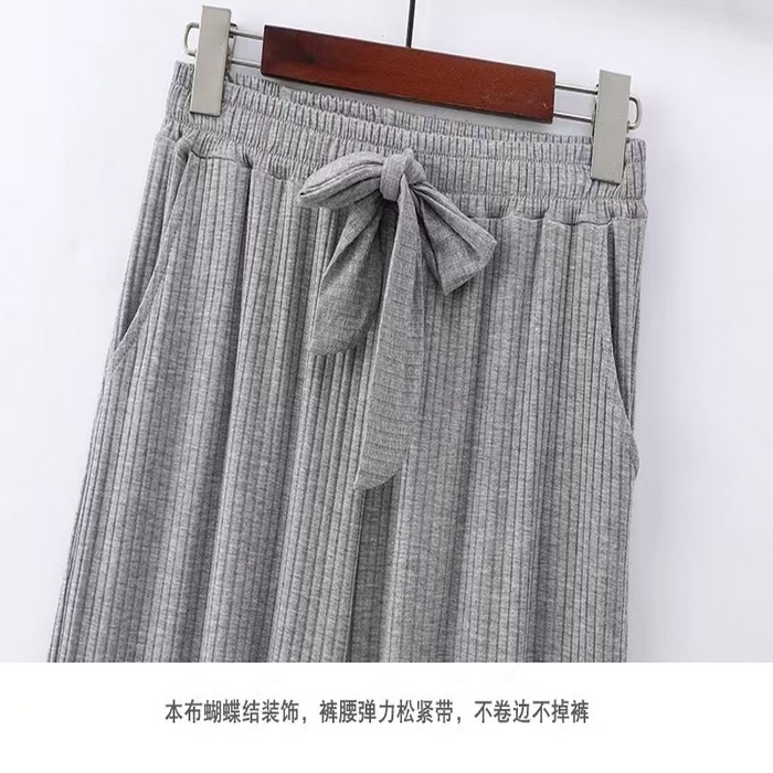 91家纺网 家纺一手货源 找家纺 洛兰沙家居馆【只代发】【只代发】 2025新款外贸欧美风8*5宽坑条莫代尔睡衣女春夏秋开衫翻领短袖长裤家居服 浅灰