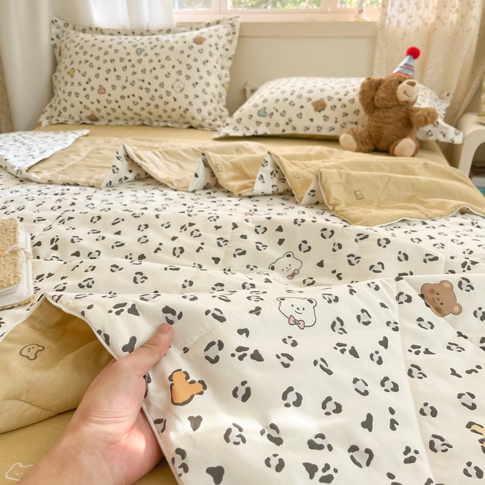 91家纺网 家纺一手货源 找家纺 帕拉美拉 2025新款全棉棉花夏被春秋被四件套豹纹小熊-全棉棉花