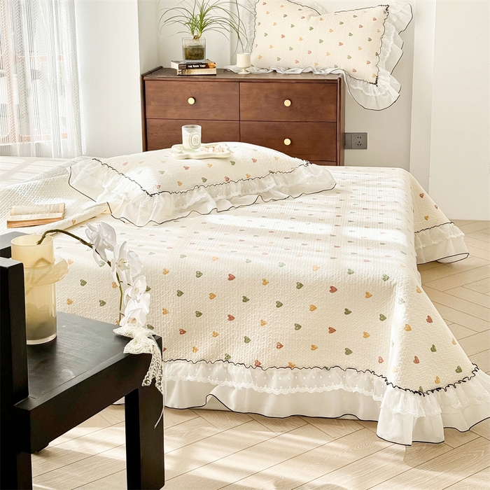 91家纺网 家纺一手货源 找家纺 （总）金喜 2025新款韩版木棉印花小清新床盖双层蕾丝边夹棉床盖-小清新系列