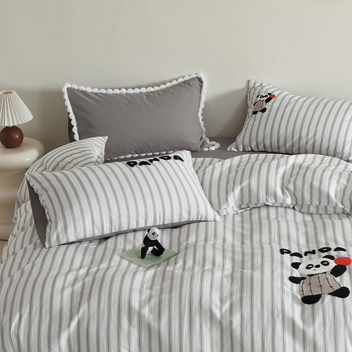 91家纺网 家纺一手货源 找家纺 怡家居 2025新款全棉双层纱可爱卡通毛巾绣四件套 小熊猫