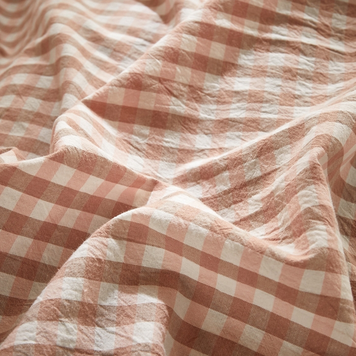 91家纺网 家纺一手货源 找家纺 水洗的故事 2025新款开学季色织水洗棉学生宿舍三件套 蜜粉小格