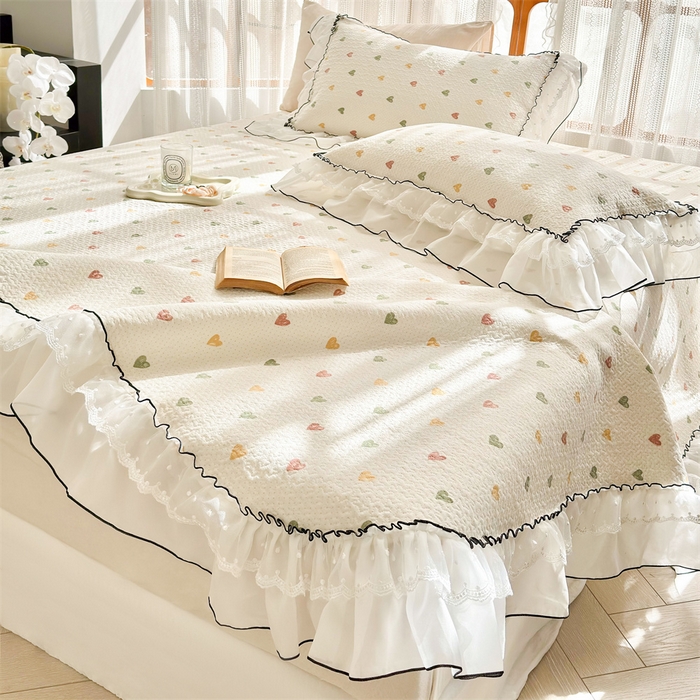 91家纺网 家纺一手货源 找家纺 （总）金喜 2025新款韩版木棉印花小清新床盖双层蕾丝边夹棉床盖-小清新系列