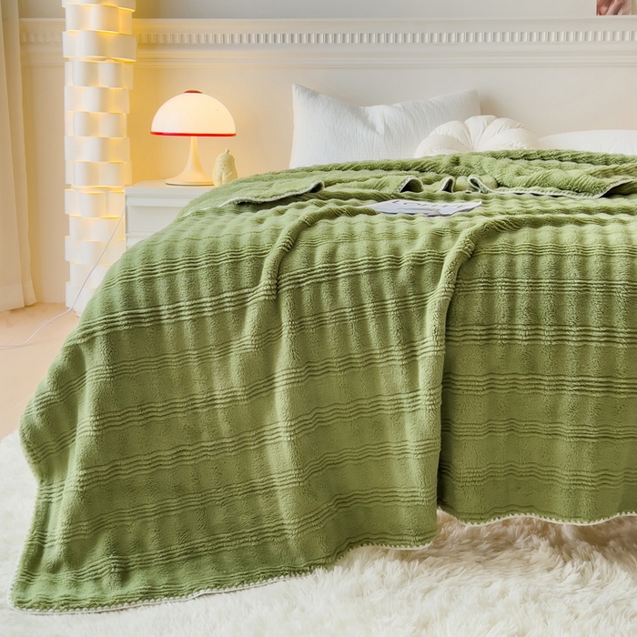 91家纺网 家纺一手货源 找家纺 宜家坊 2025新款高克重双面绒毛卡兔绒多功能毛毯 抹茶绿