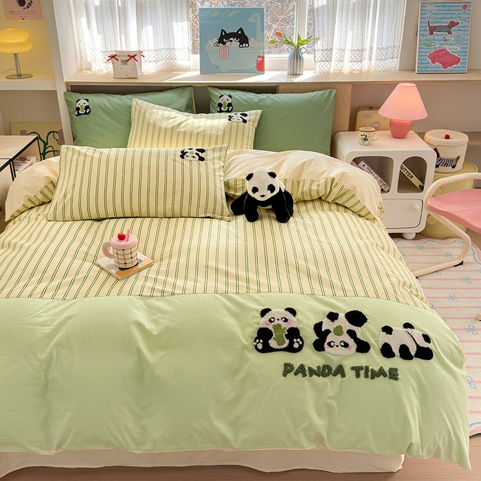 91家纺网 家纺一手货源 找家纺 娜娜 2025新款全棉立体毛巾绣四件套 熊猫墩墩