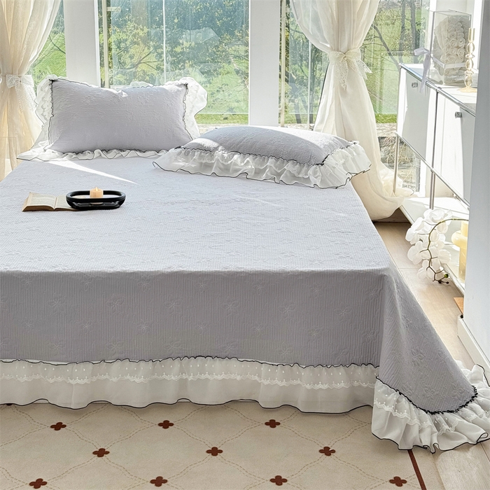 91家纺网 家纺一手货源 找家纺 金喜 2025新款韩版木棉纯色床盖双层蕾丝边夹棉床盖-星梦系列 星梦-松灰