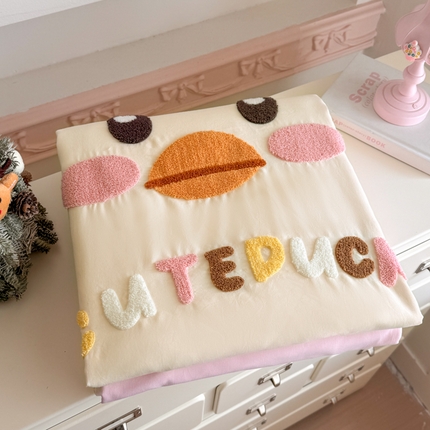 91家纺网 家纺一手货源 找家纺 （总）温眠家纺 2025新款水洗棉毛巾绣四件套-叠拍