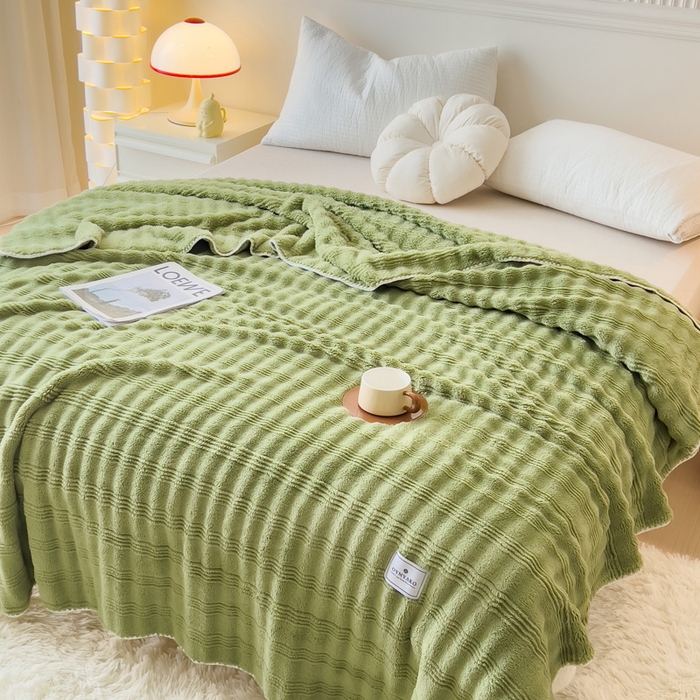 91家纺网 家纺一手货源 找家纺 宜家坊 2025新款高克重双面绒毛卡兔绒多功能毛毯 抹茶绿